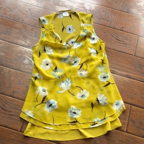 Cabi Top - Size Small - Picture 13 of 15